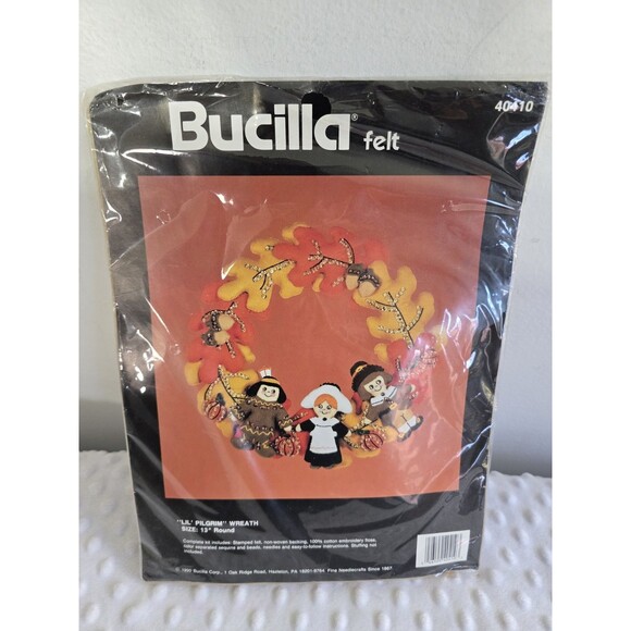 Bucilla Felt Applique Wreath Kit Lil Pilgrim Thanksgiving Autumn 13" Fall Decor - Picture 11 of 12